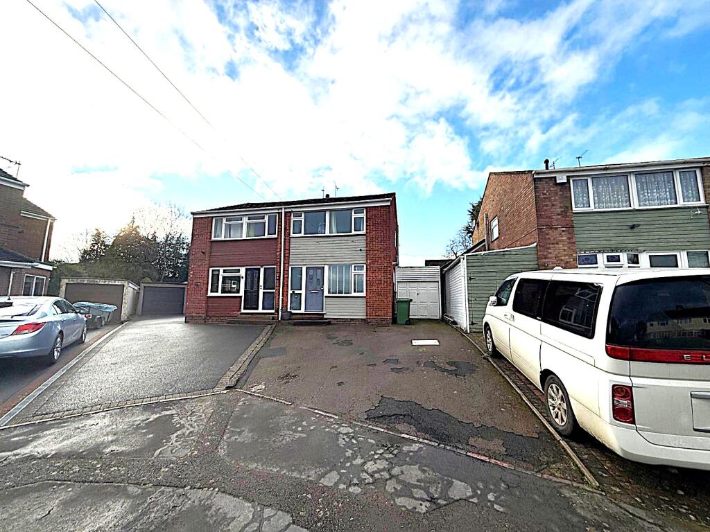 Manor Avenue South, Kidderminster, DY11, Kidderminster