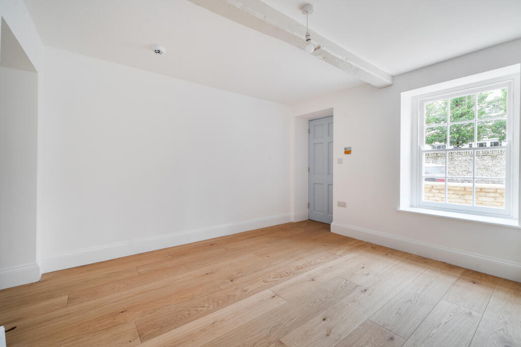House in Cotswold, Watermoor, Cirencester - View 4