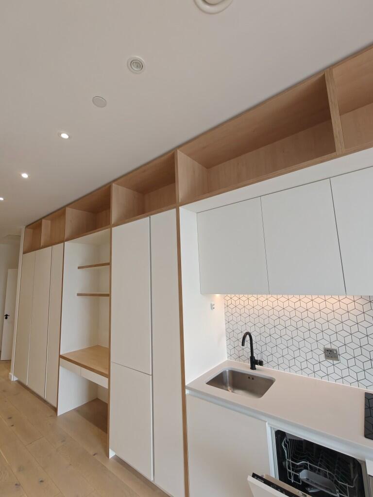 Main image of property: Great West Road, London, TW8