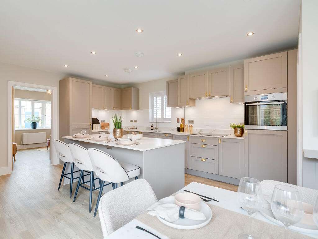 Sicklesmere Road, Bury St Edmunds, IP33 2BS - View 3