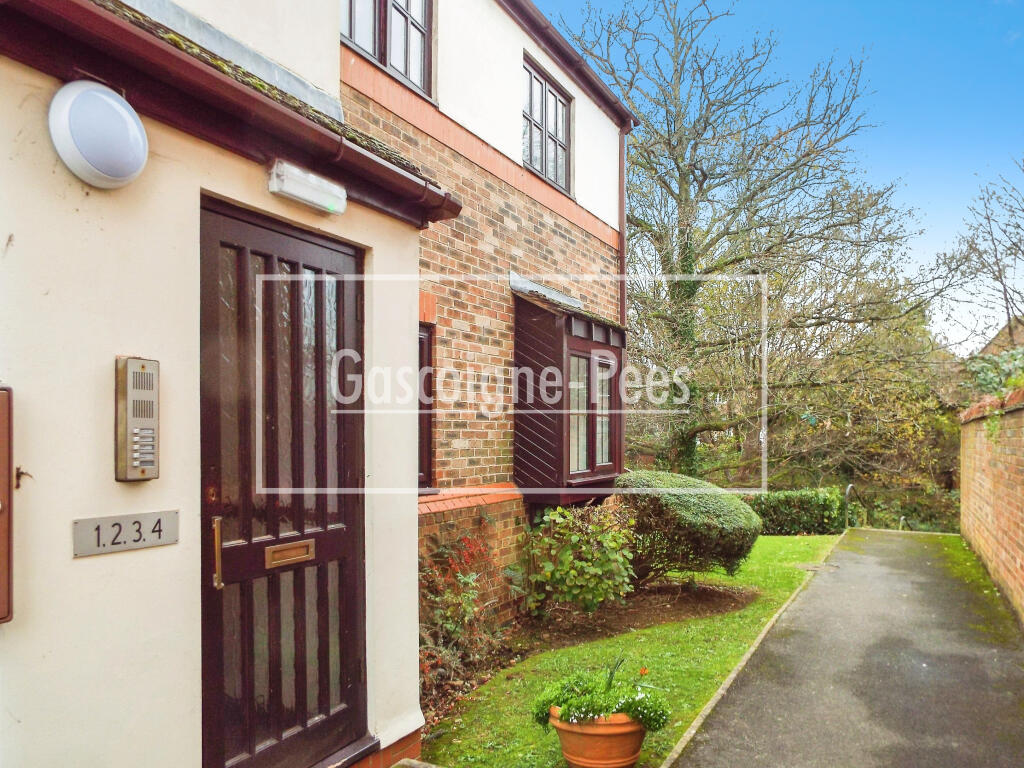 Main image of property: Liss