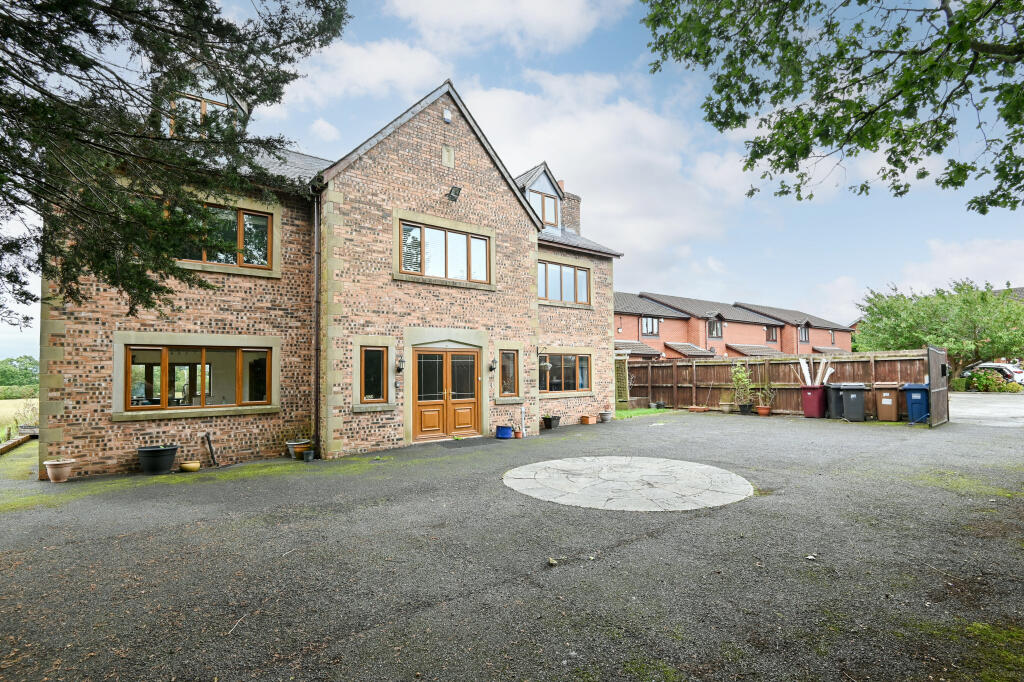 House in South Ribble, Lancashire - View 2