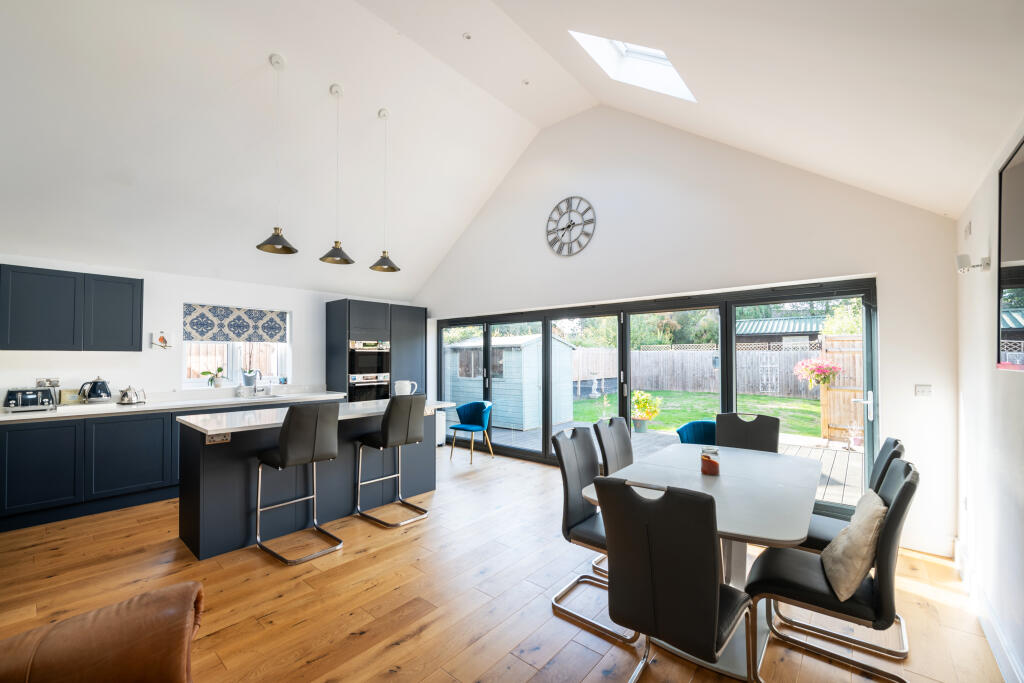 Main image of property: Horley, RH6