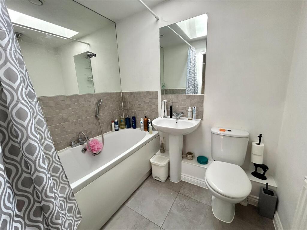 Dexter Drive, Waterlooville, PO7 - View 5