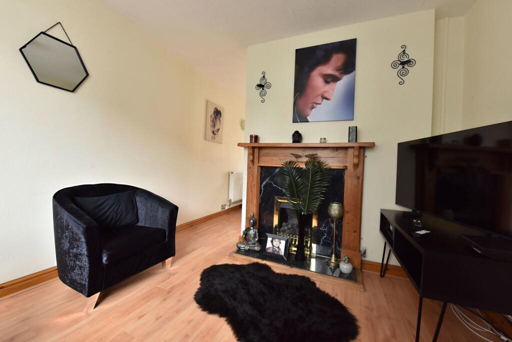 House in Dudley - More