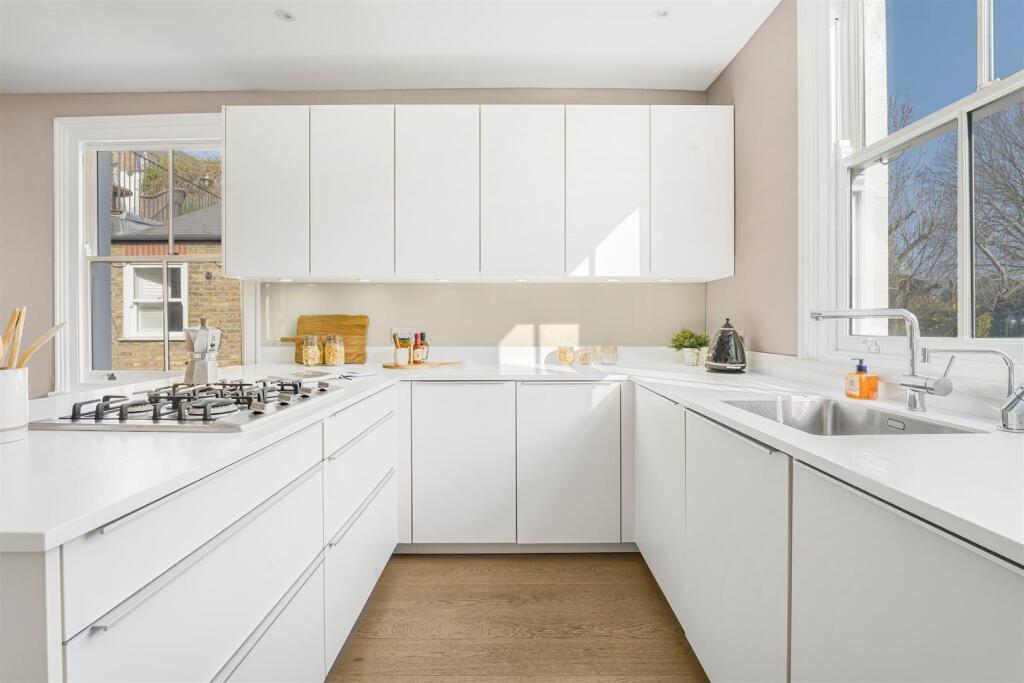 Apartment in London, Fulham - View 4