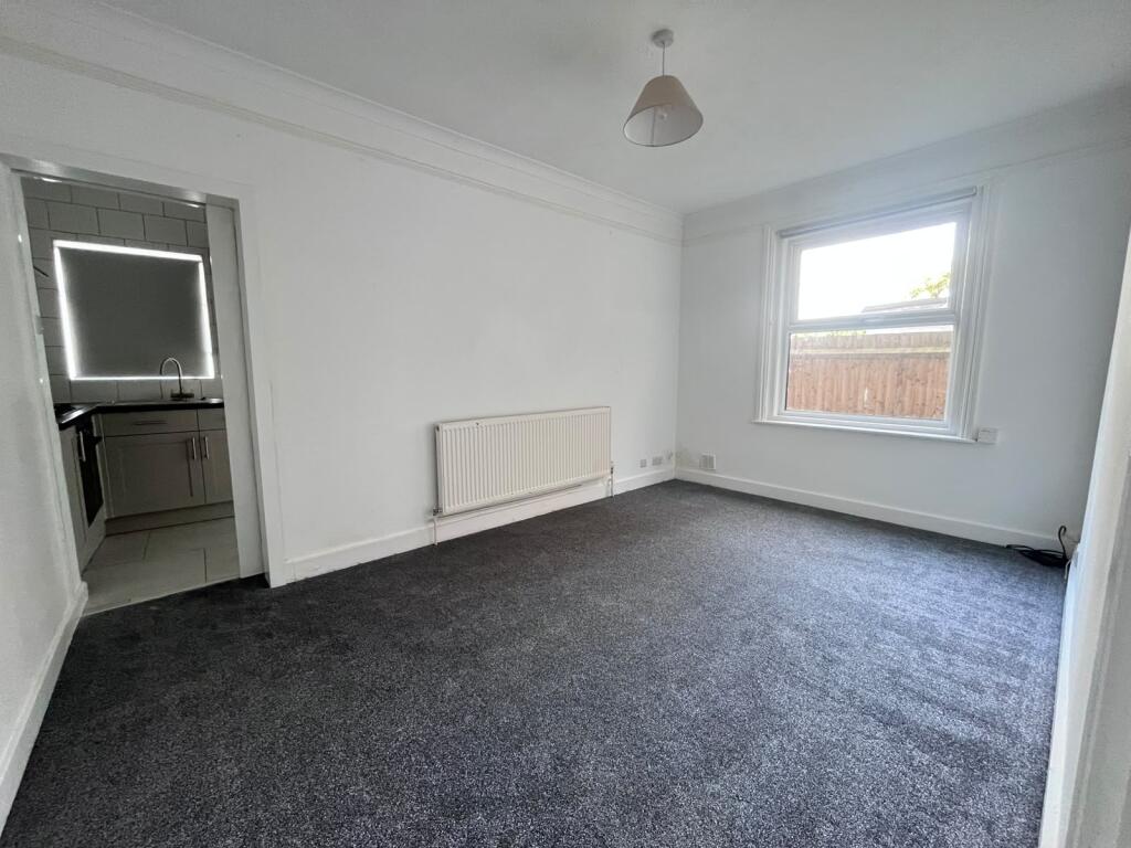 Winchcombe Road, Eastbourne photo 2