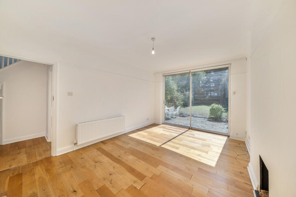House in London - View 5