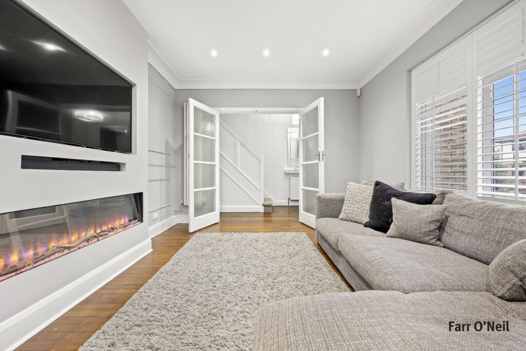 Tilney Drive, Buckhurst Hill, IG9 photo 2