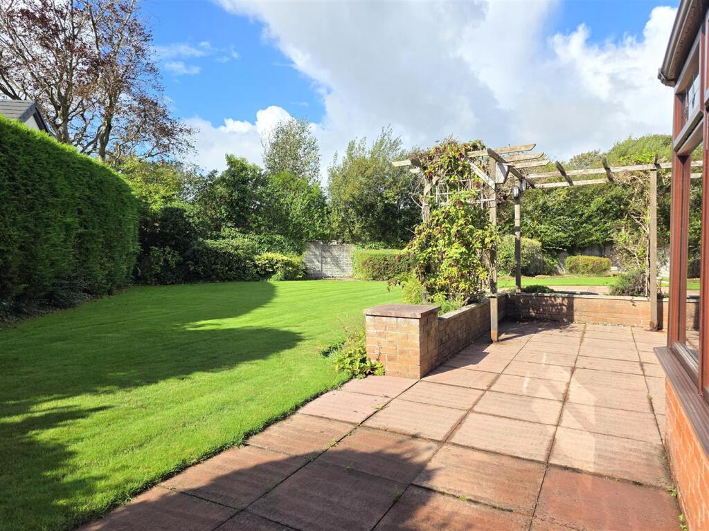 Chapel Close, Wesham photo 2