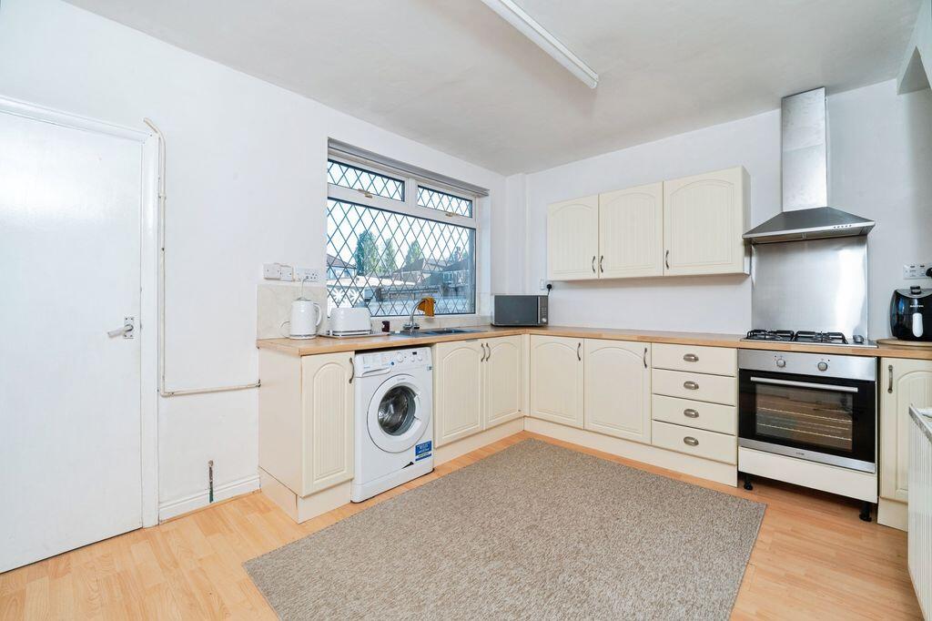 House in Grimsby, New Clee - View 4