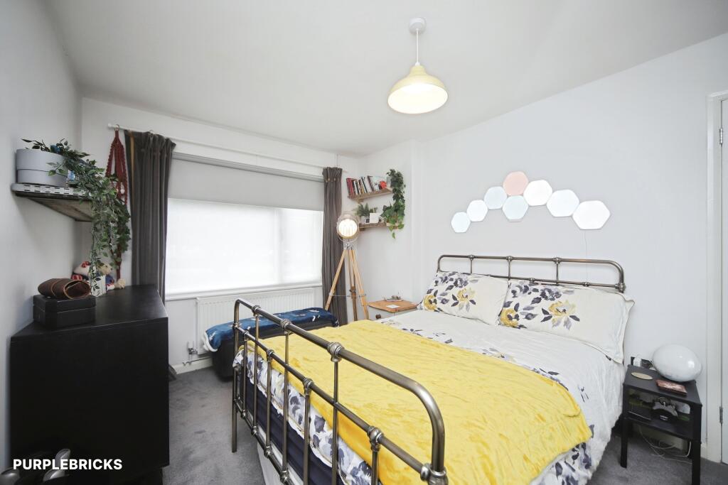 House in Taunton - View 5