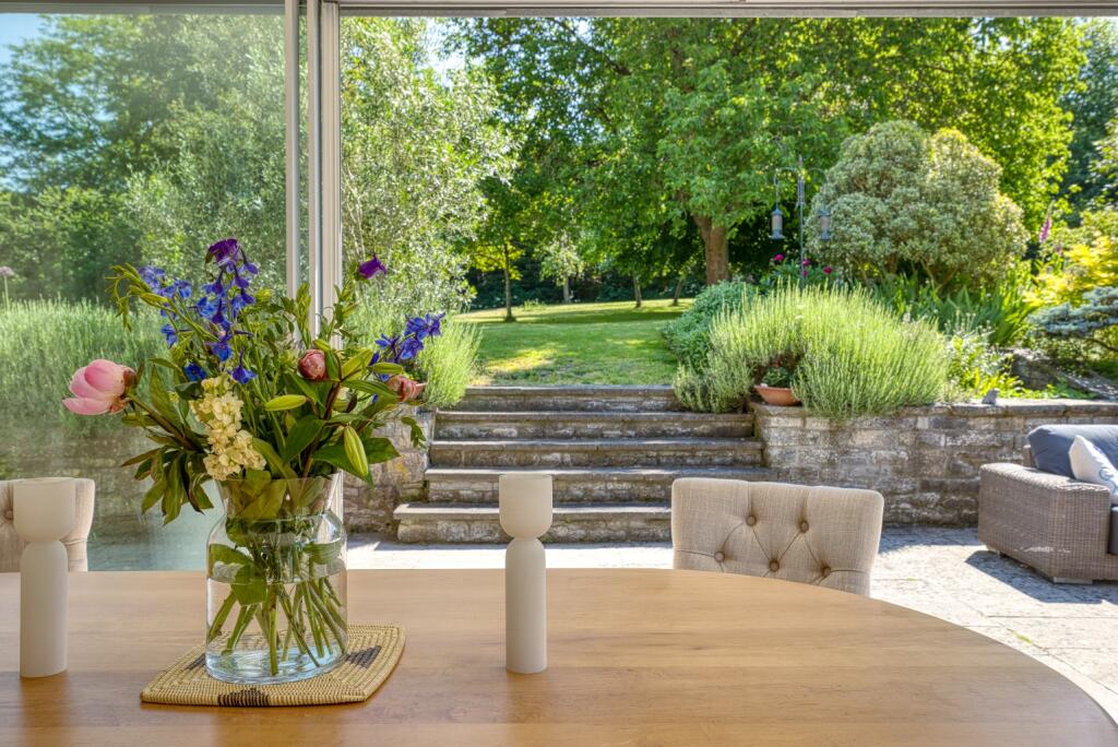 House in Glastonbury, Somerset - More