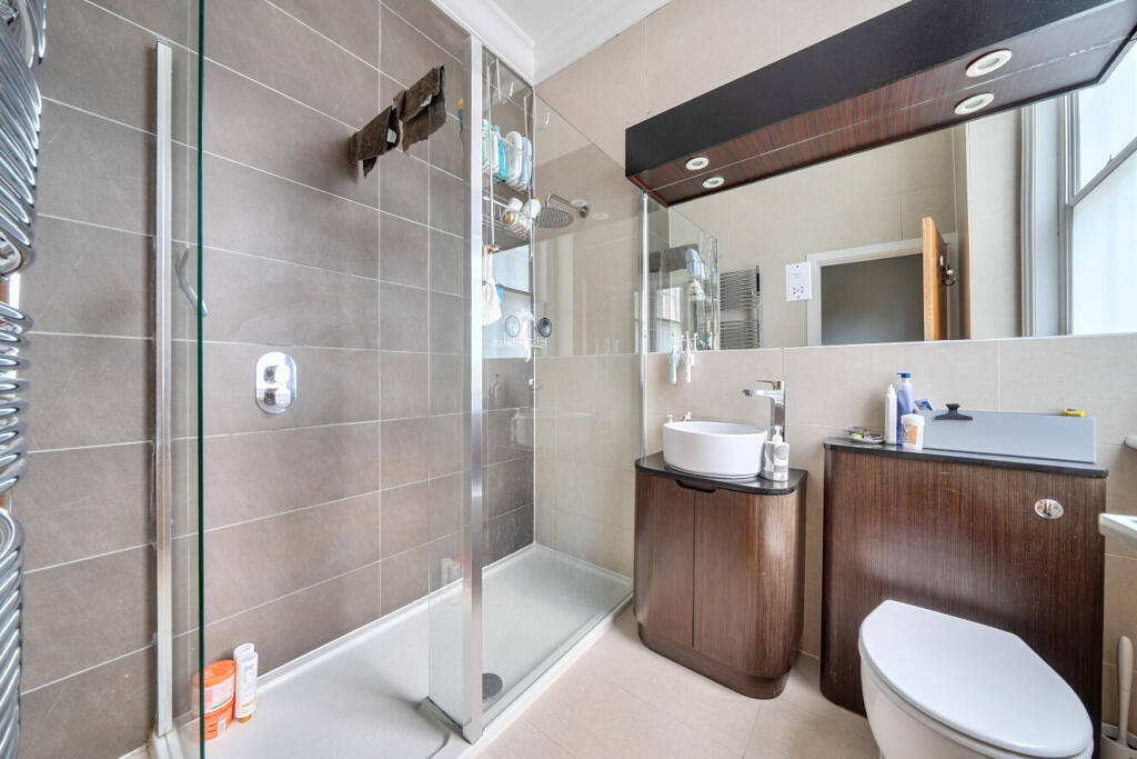 Apartment in London, Brondesbury Park, Queen's Park - View 5