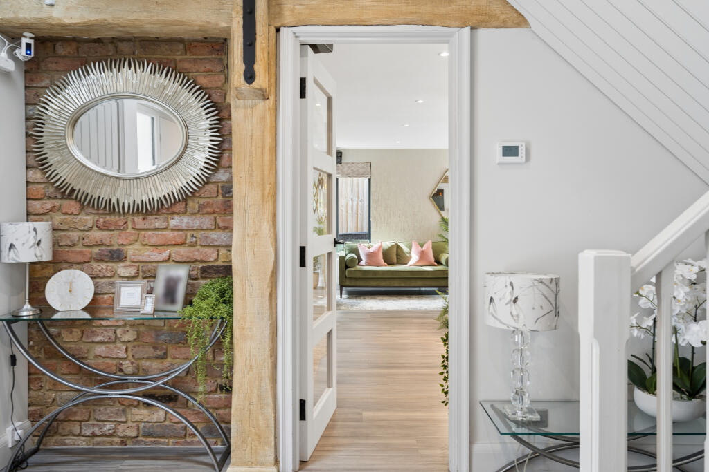 House in Dacorum, Berkhamsted - View 4
