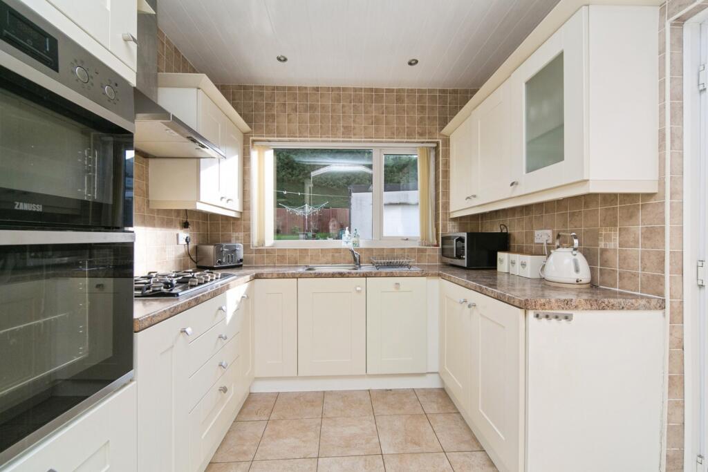Conway Road, Mochdre, Colwyn Bay, Conwy, LL28 photo 3