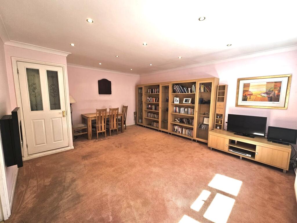 House in Harrow - More
