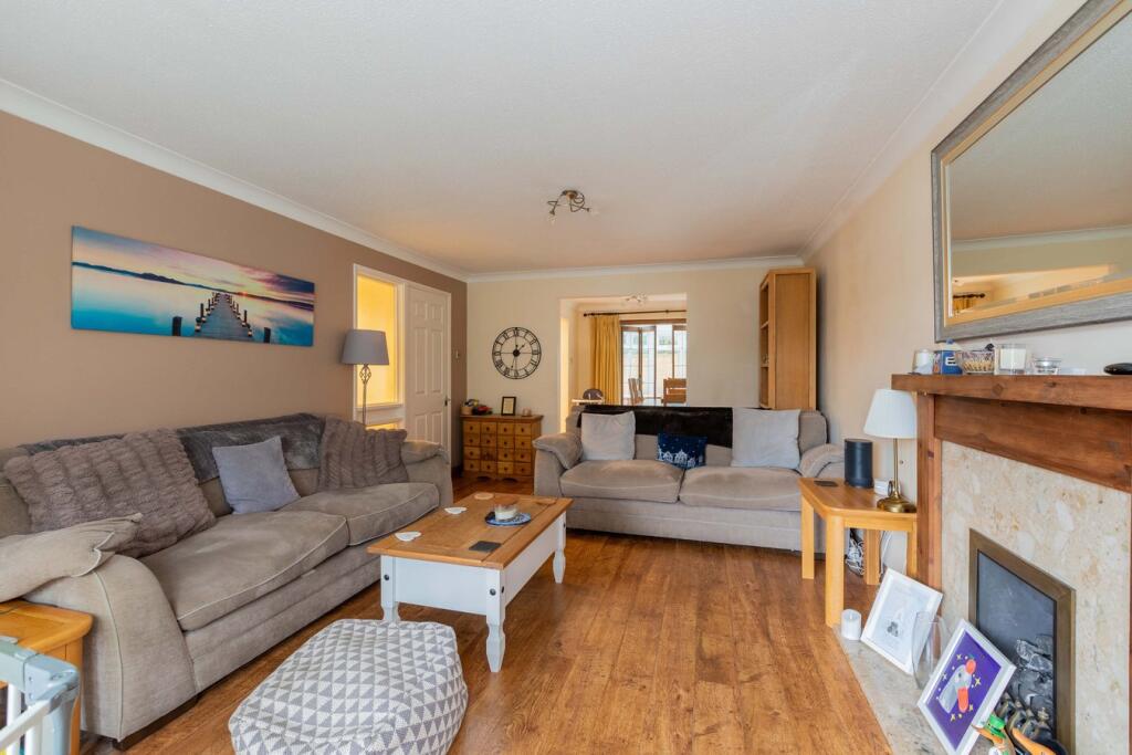Springfield Park, Maidenhead, SL6 - View 6