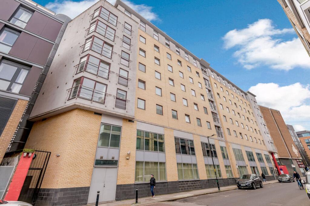 8411643exterior08.jpg