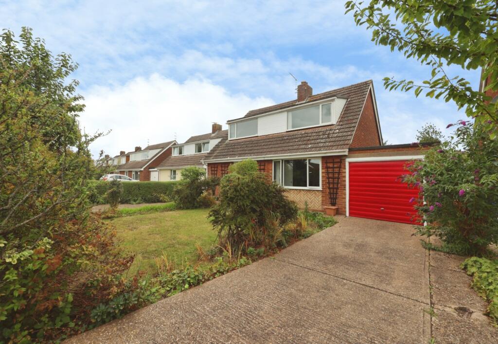 House in Lincoln - View 2