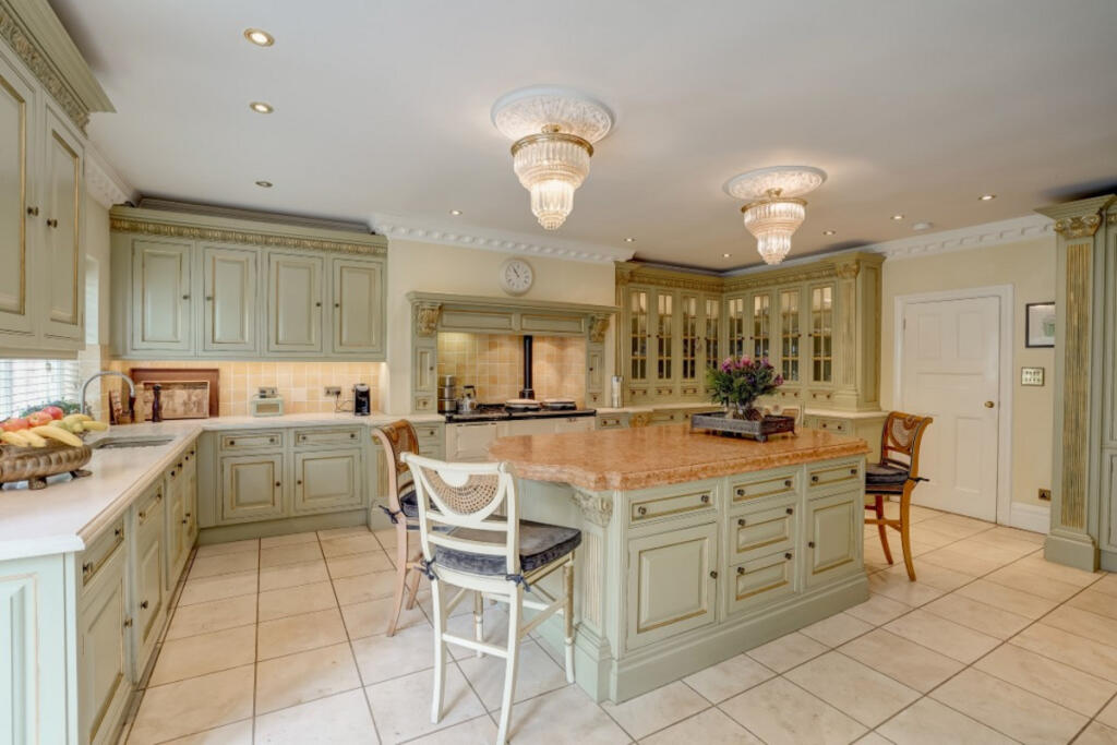 Strumpshaw Road, Norwich, NR13 5 photo 4