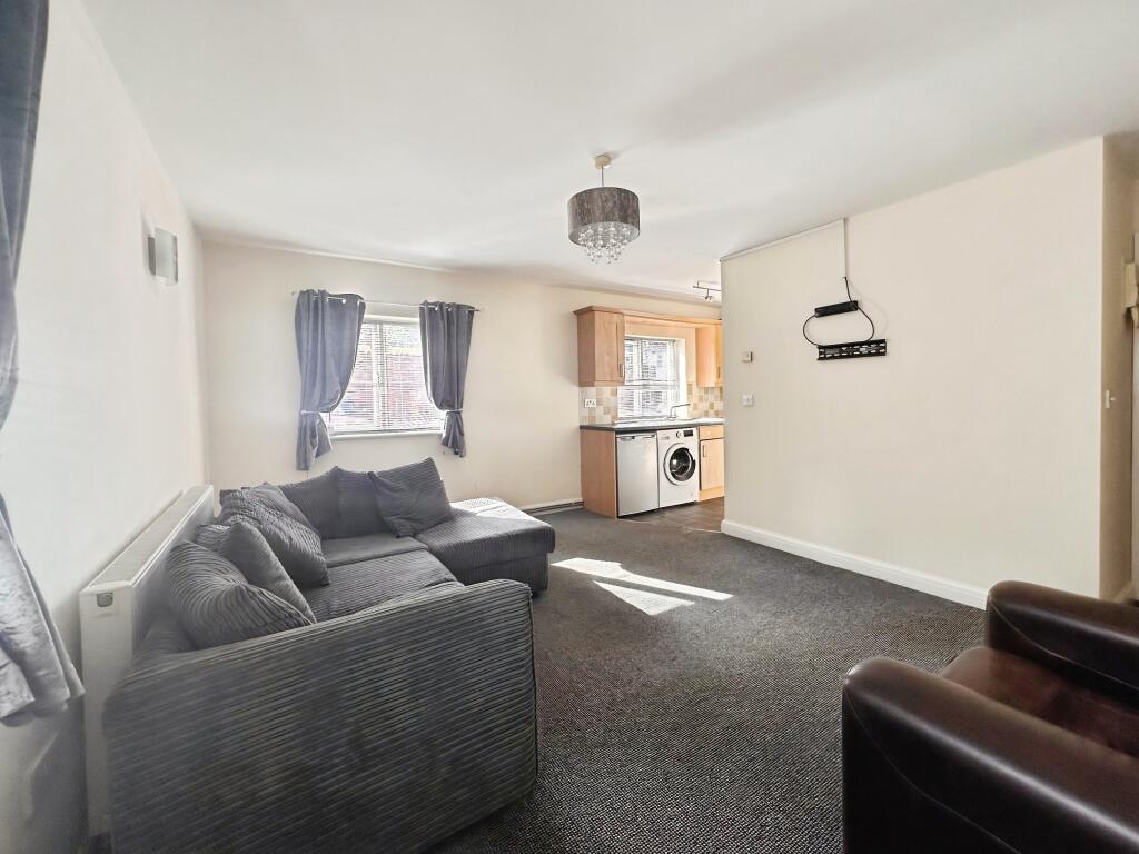 Apartment in Leeds, West Yorkshire - View 3