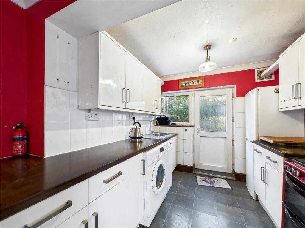 218 Greenstead Road photo 2