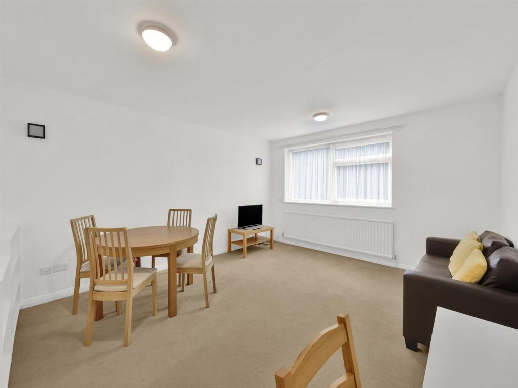 Main image of property: Woodside Grange Road, North Finchley, Barnet, London