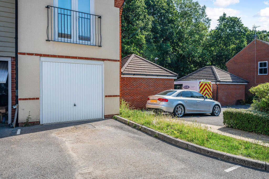 Apartment in Fareham, Whiteley, Locks Heath - View 5