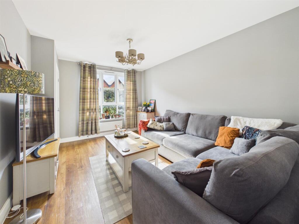 House in Cheltenham, Lynworth, Prestbury - View 3