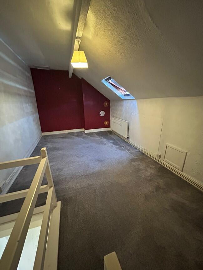 House in Leeds, New Scarbro', Bramley - View 5