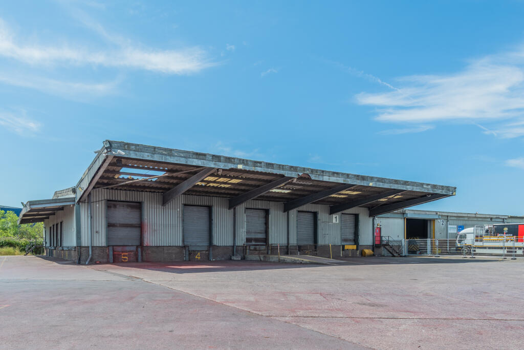 Unit 1 Dean Road Trading Estate, Avonmouth WEB-5.jpg