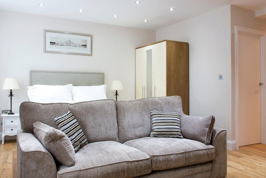 Apartment in London - View 4