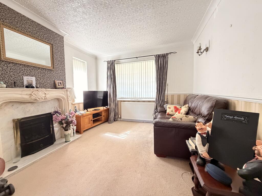 House in Nottingham - View 5