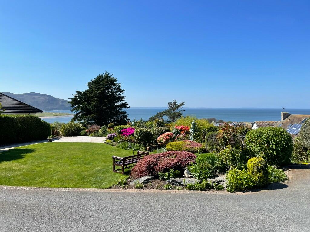 House in Conwy - View 2