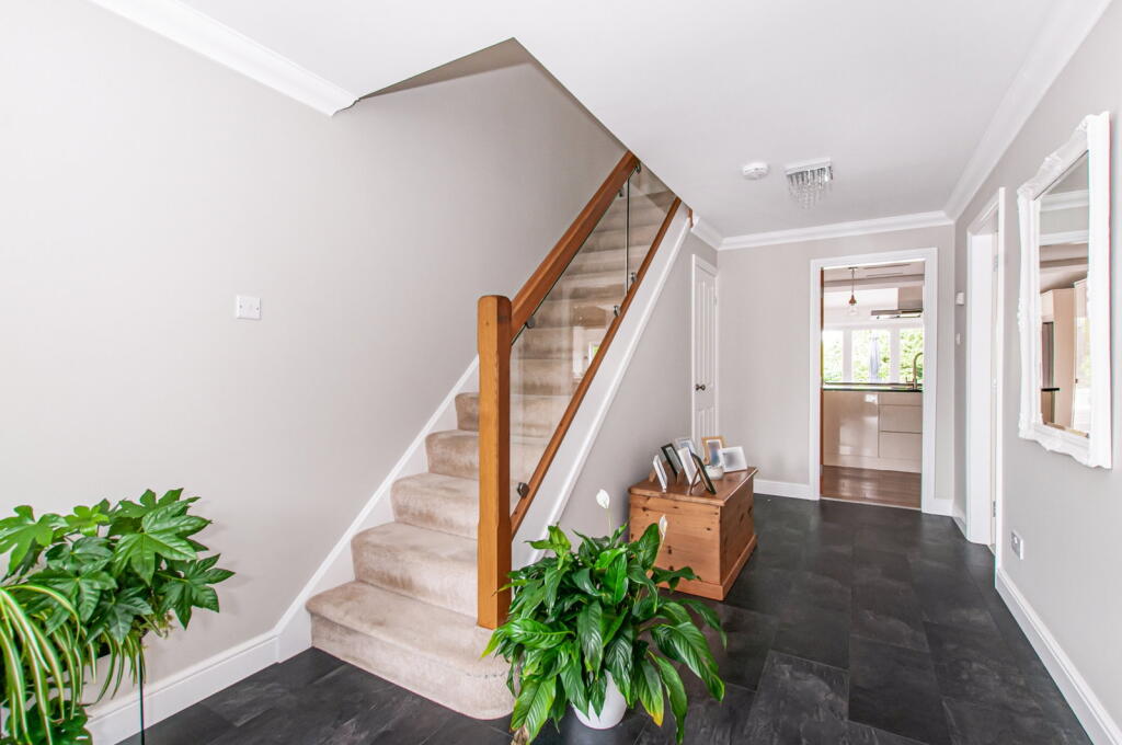 House in Hull - View 5