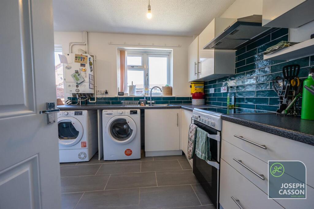 House in Bridgwater, East Bower, Somerset - View 5