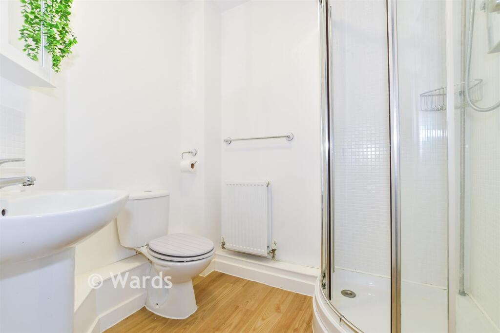 Apartment in Maidstone, Loose - More