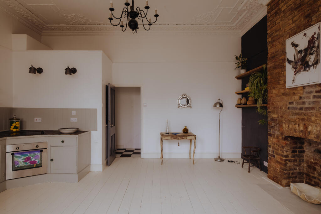 Apartment in St Leonards-on-Sea, Bohemia - View 5