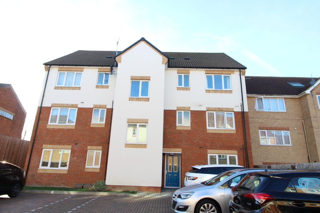 Main image of property: Sarum Road, Luton, Bedfordshire, LU3