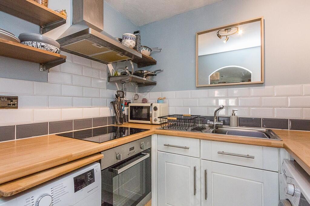 Apartment in Rushden, North Northamptonshire - View 4
