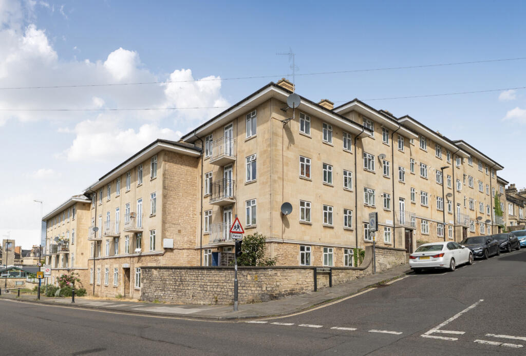 Bath, Somerset, BA1 - View 2