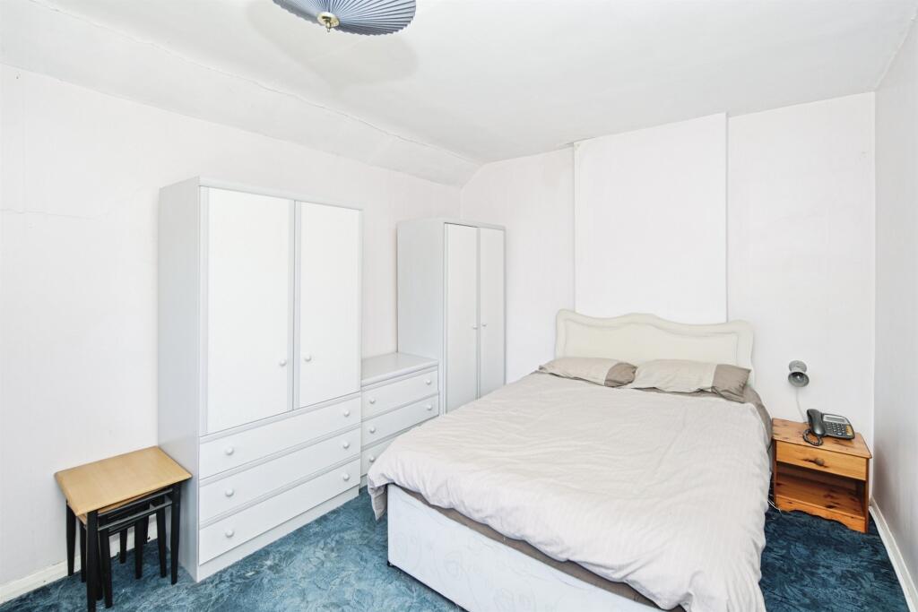 Alspath Road, Meriden - More