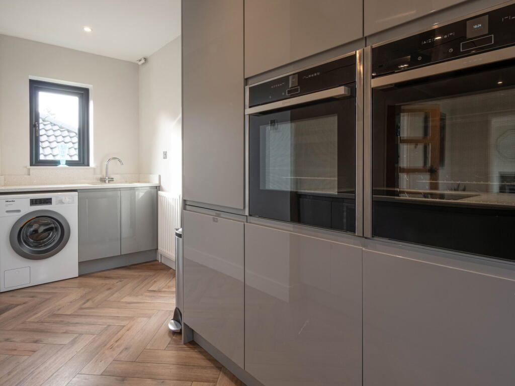 House in Bath - View 5