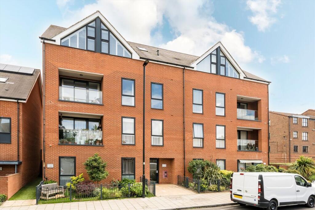 Main image of property: Valley Road, Streatham