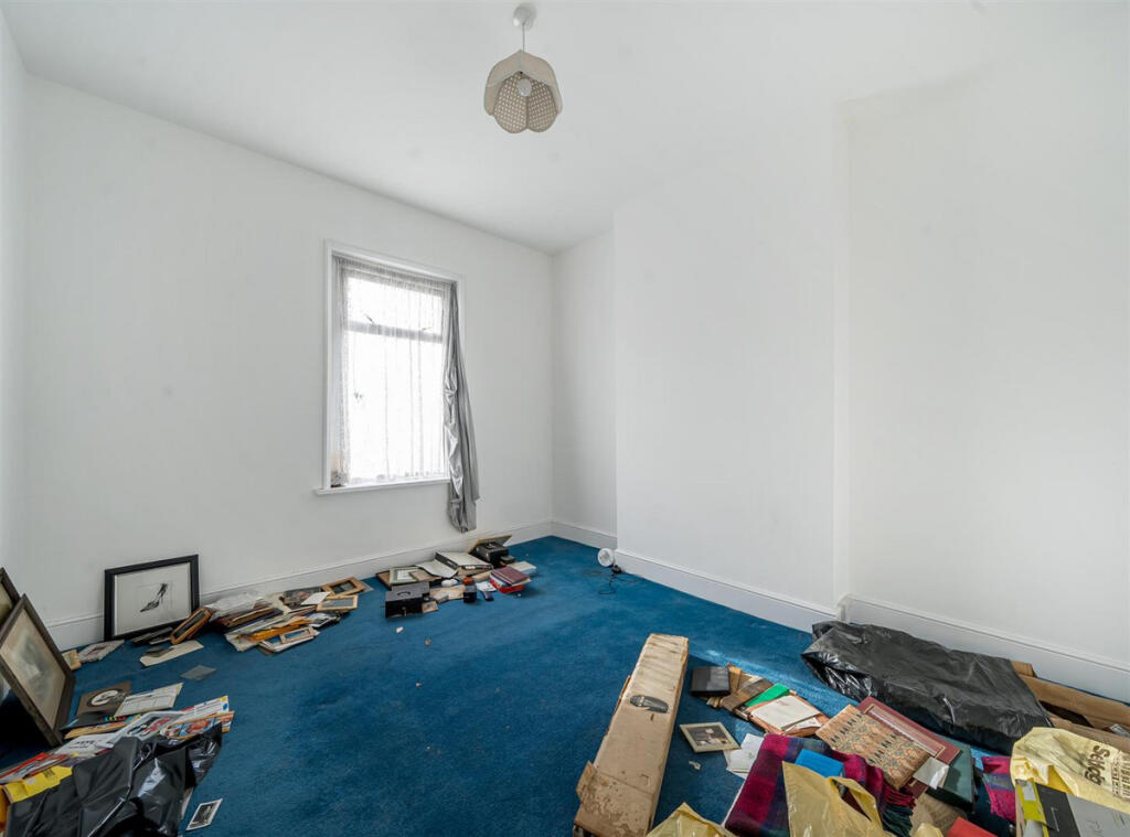 House in London, Kensal Town, Queen's Park - More