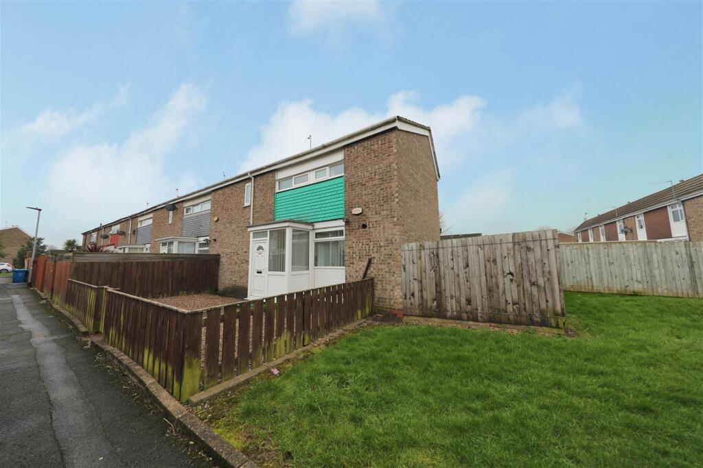 Main image of property: Deerhurst Grove, Bransholme, Hull
