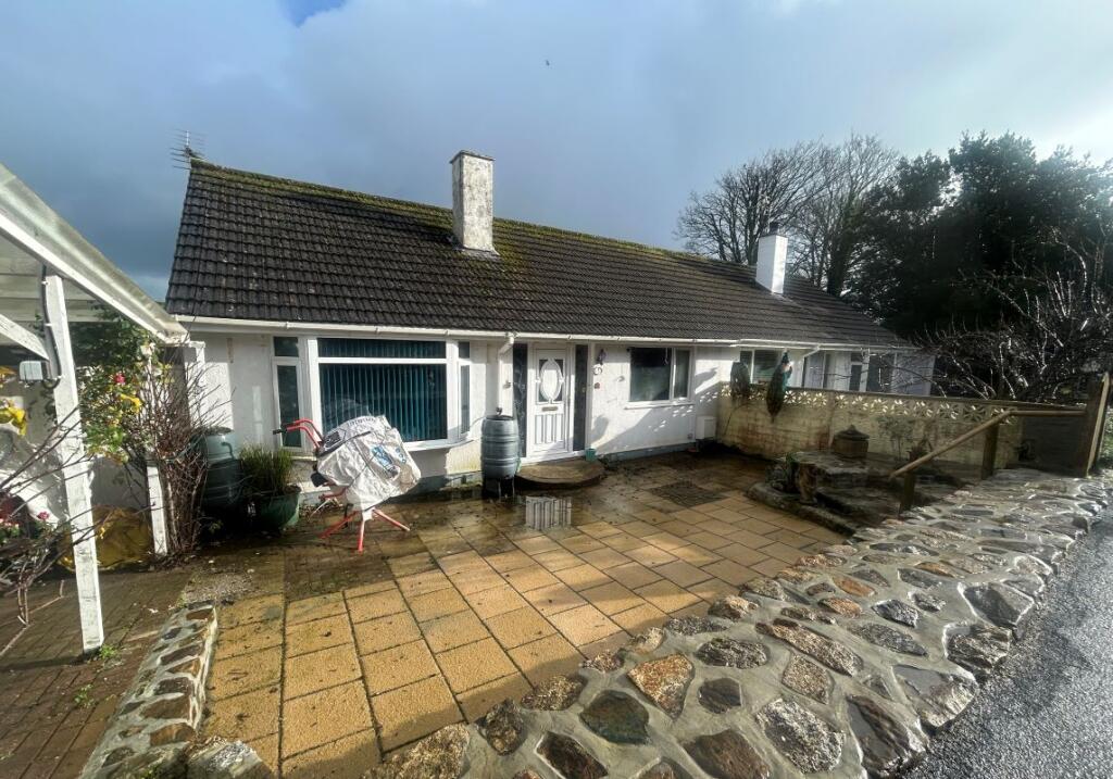 Main image of property: 1 Pendrea Place, Gulval, Penzance, Cornwall, TR18 3NE