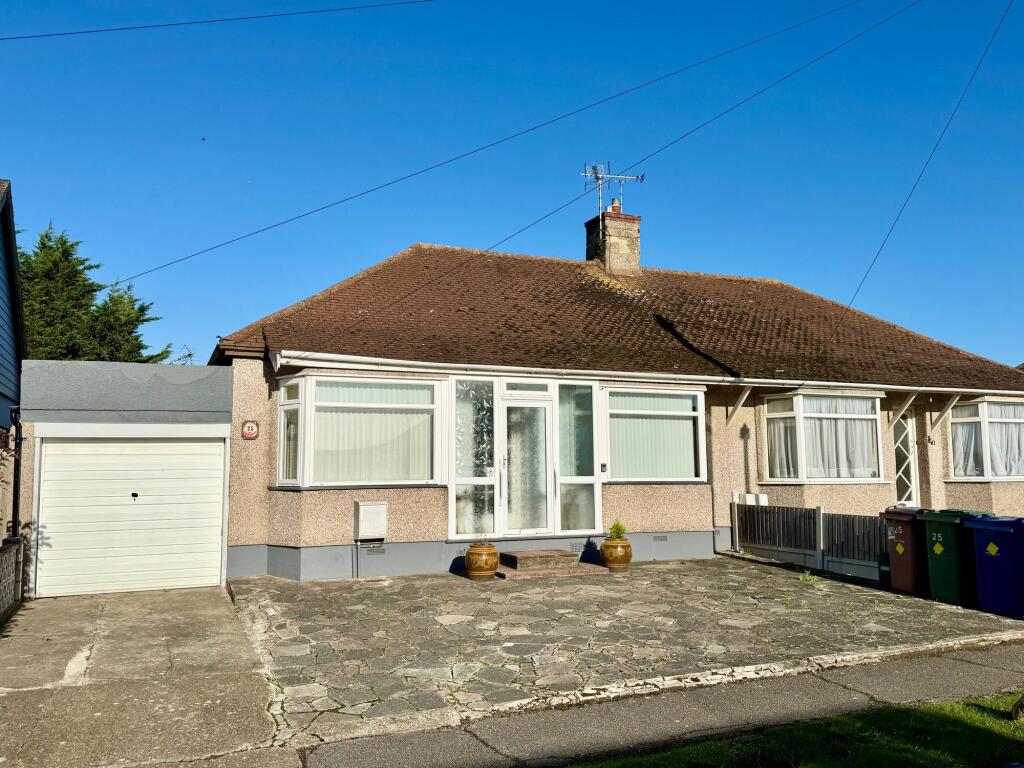 2-bed semi-detached on Vincent Close, Corringham, SS17, £350,000
