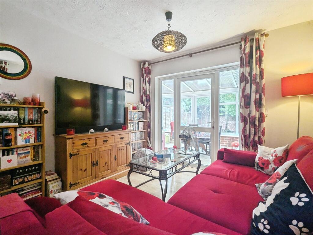 House in Reading, Battle - View 2